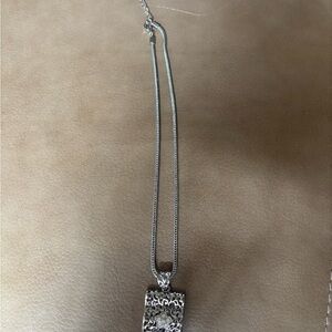 Elegant Silver Pendant Necklace